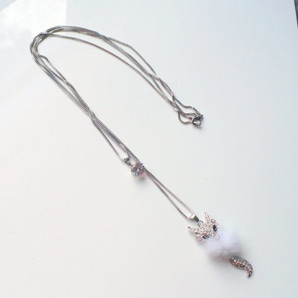❤️ NEW Silver Rhinestone Fox 2 Part Necklace With White Feathers Movable Tail - Picture 10 of 10